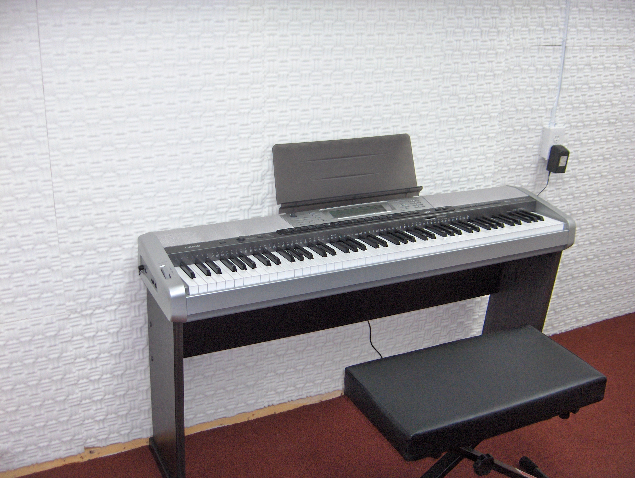 foam/AckermansMusicStudioRoom005.jpg
